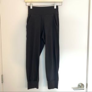 COPY - Align Jogger Crop